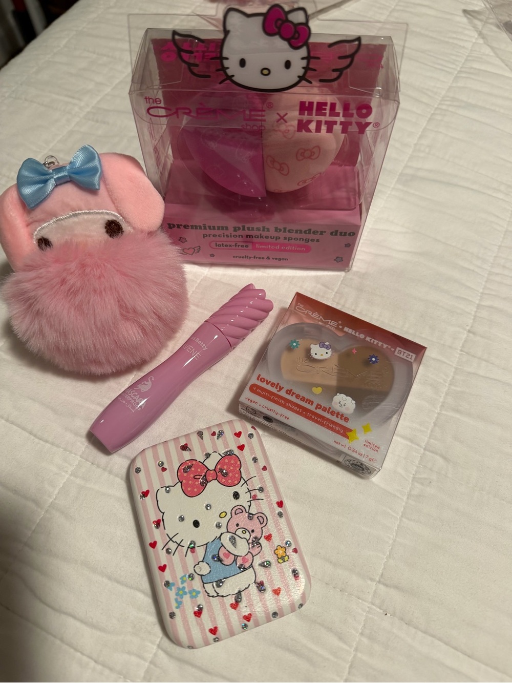 Hello Kitty Pink Makeup & Accessory Bundle – Palette, Mascara & Blenders